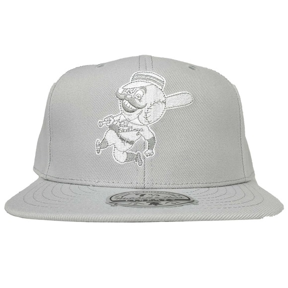 Cincinnati Reds Mitchell & Ness MLB Fitted 7 3/4 Liberty Fit Hat Cap Gray NWT - Picture 1 of 8